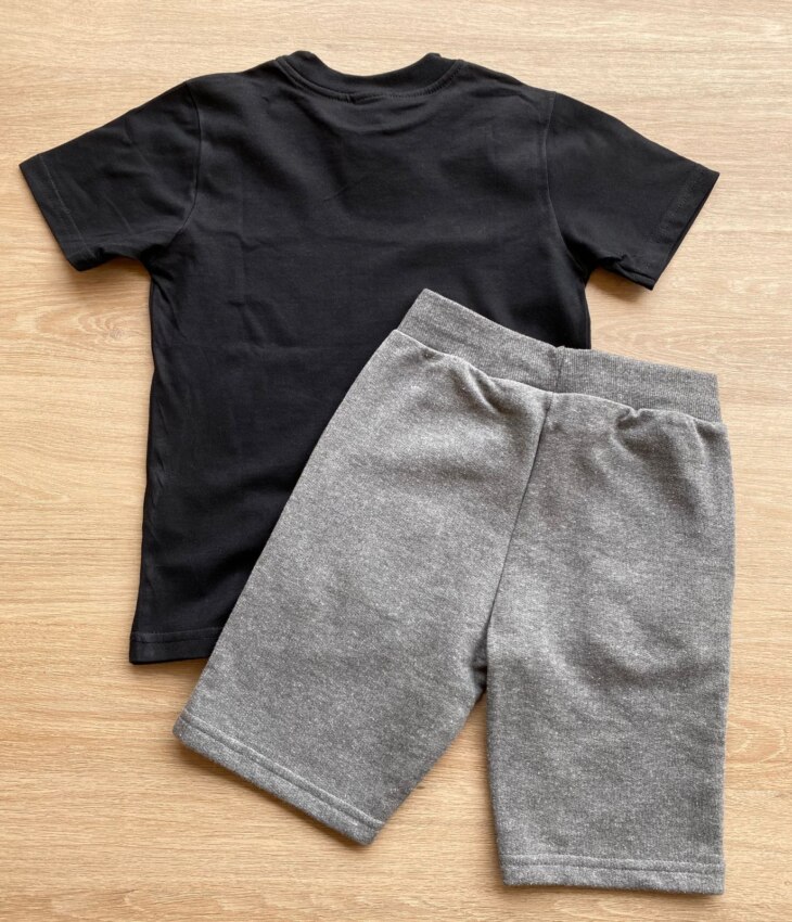 fernandaramoskids com br Conjunto Infantil Masculino Camiseta Preta e Bermuda Cinza 3