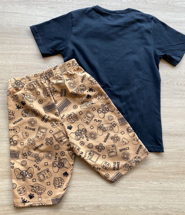 fernandaramoskids com br Conjunto Infantil Masculino Camiseta Preta e Bermuda Estampada 3