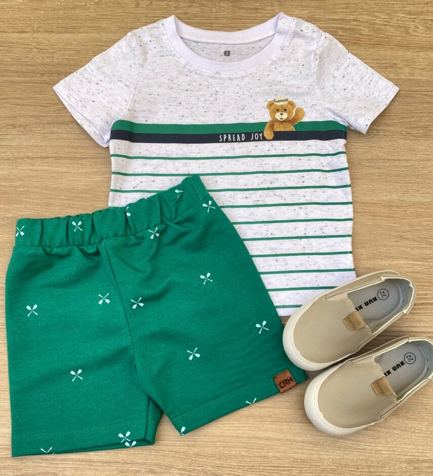 Conjunto Infantil Masculino Camiseta Urso e Bermuda Verde Fernanda Ramos Kids