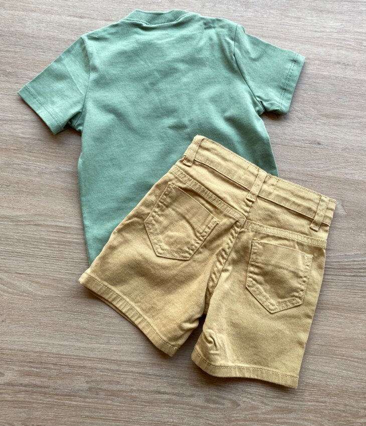 fernandaramoskids com br Conjunto Infantil Masculino Camiseta Verde e Bermuda Jeans Bege 3