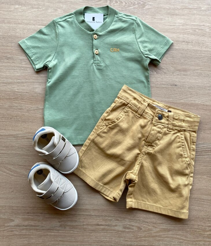 Conjunto Infantil Masculino Camiseta Verde e Bermuda Jeans Bege Fernanda Ramos Kids