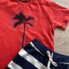 fernandaramoskids com br Conjunto Infantil Masculino Camiseta Vermelha e Bermuda Listrada 2