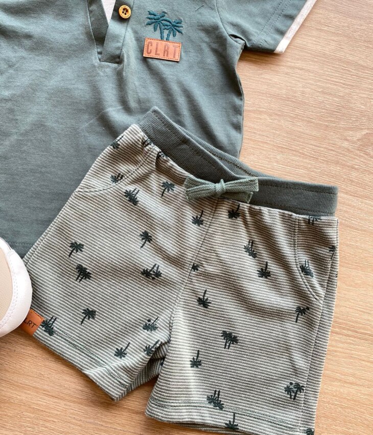 fernandaramoskids com br Conjunto Infantil Masculino Coqueiros Camiseta e Bermuda Verde 1
