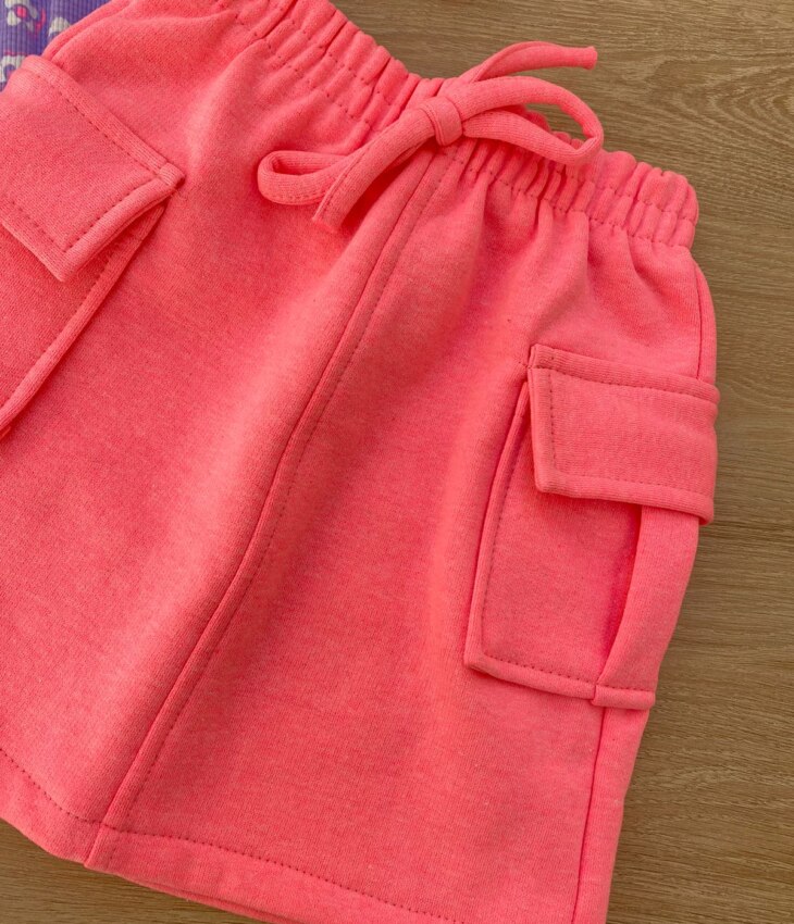 fernandaramoskids com br Saia Infantil Feminino Curta Moletinho com Bolsos Pink Flúor 2