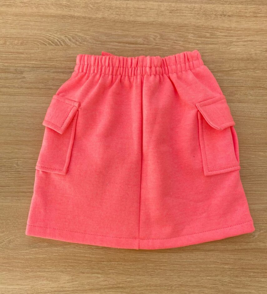 fernandaramoskids com br Saia Infantil Feminino Curta Moletinho com Bolsos Pink Flúor 3