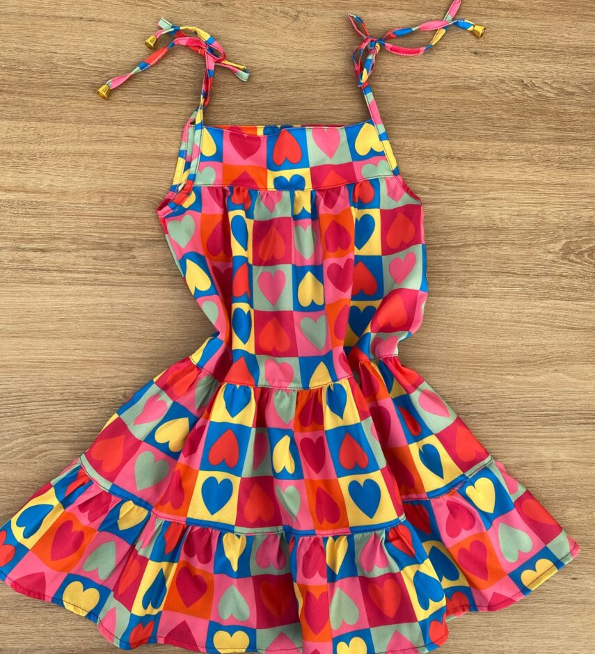 fernandaramoskids com br Vestido Infantil Feminino Alças com Amarração Estampa de Corações 2