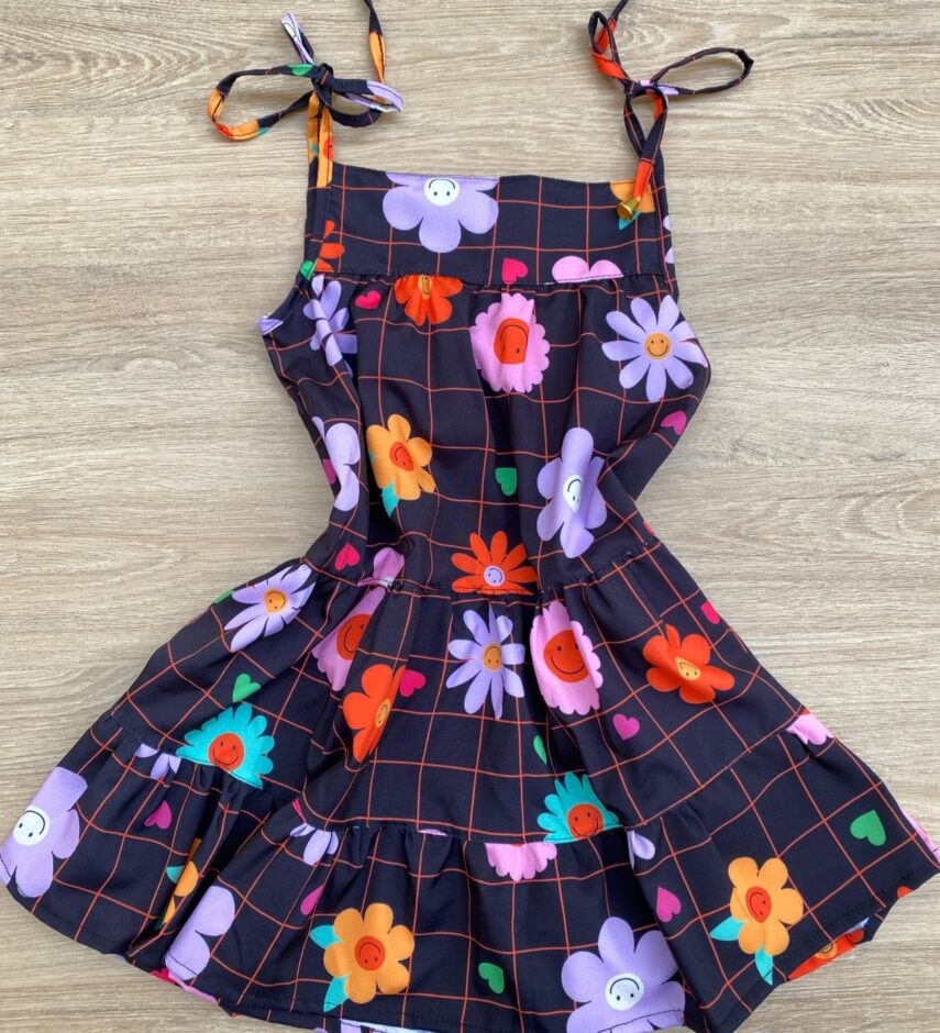 fernandaramoskids com br Vestido Infantil Feminino Alças com Amarração Estampa Floral Preto 3