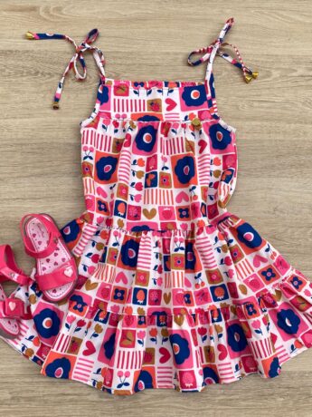 Vestido Infantil Feminino Alças com Amarração Estampado Pink Fernanda Ramos Kids