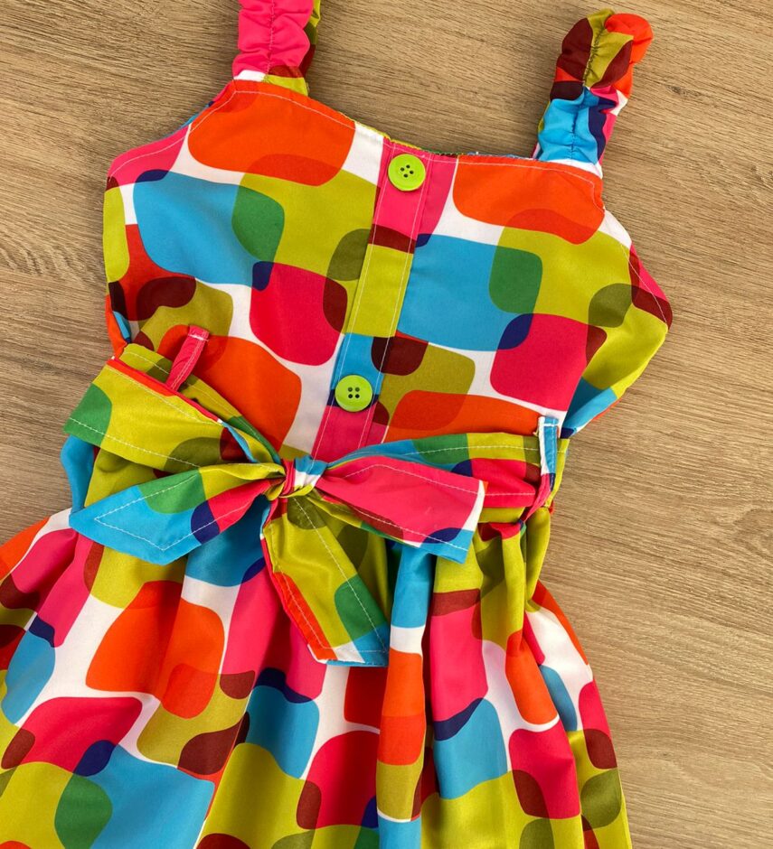 fernandaramoskids com br Vestido Infantil Feminino com Amarração e Botões Falsos Estampado 1
