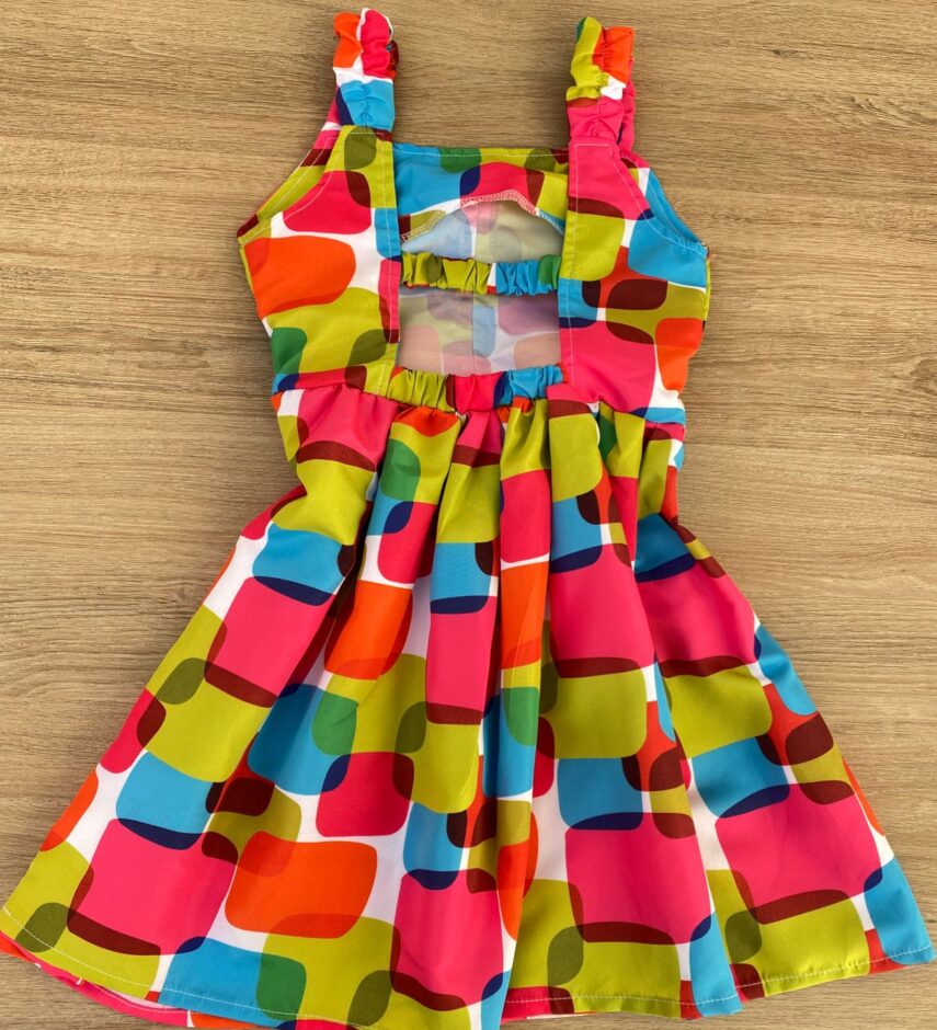 fernandaramoskids com br Vestido Infantil Feminino com Amarração e Botões Falsos Estampado 2