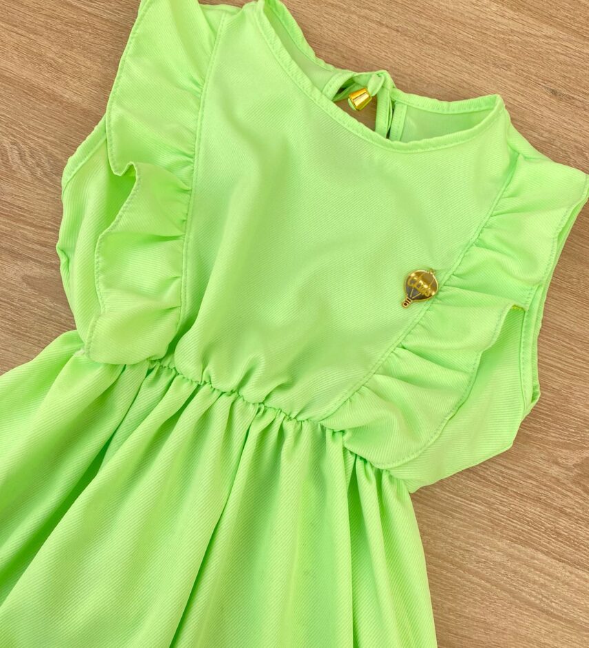 fernandaramoskids com br Vestido Infantil Feminino com Elástico na Cintura e Babados Verde 1