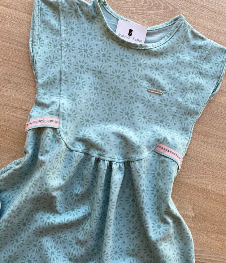 fernandaramoskids com br Vestido Infantil Feminino Curto com Detalhe Lateral Verde 1