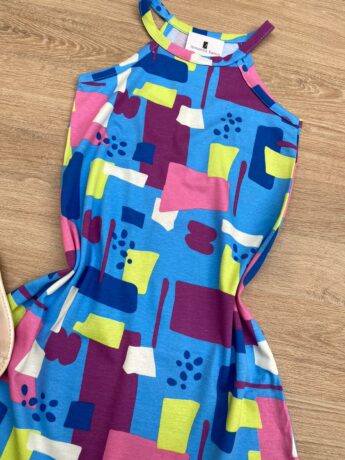 fernandaramoskids com br Vestido Infantil Feminino Curto Estampado Fundo Azul 1