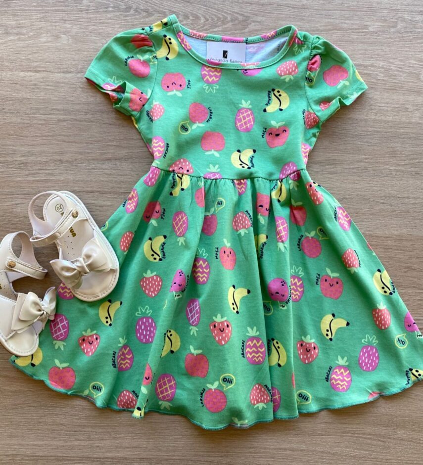 Vestido Infantil Feminino Manga Curta Evase Estampa Frutinhas Verde Fernanda Ramos Kids