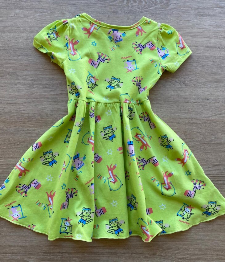 fernandaramoskids com br Vestido Infantil Feminino Manga Curta Evase Estampado Verde Lima 2