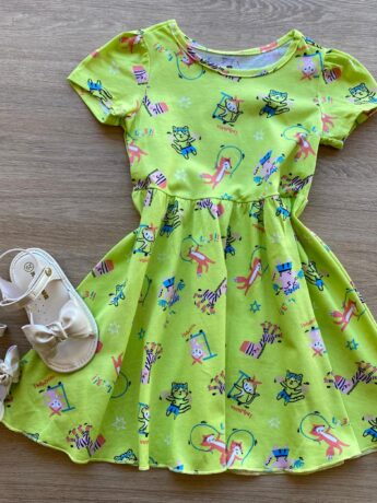 Vestido Infantil Feminino Manga Curta Evase Estampado Verde Lima Fernanda Ramos Kids