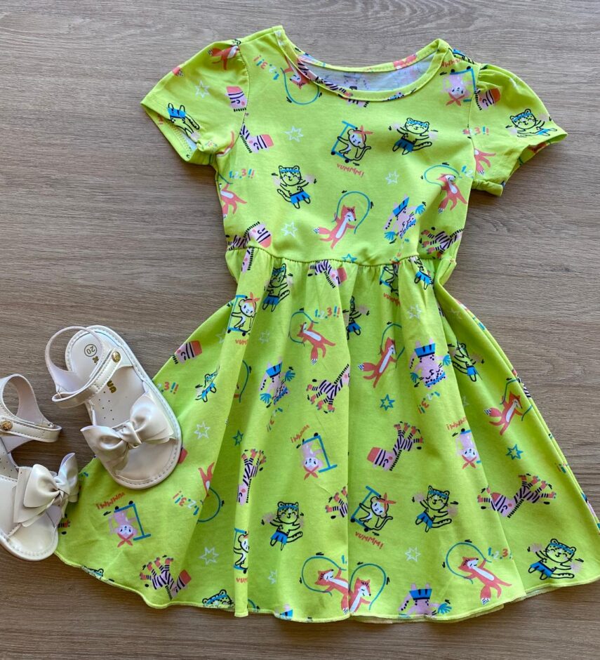 Vestido Infantil Feminino Manga Curta Evase Estampado Verde Lima Fernanda Ramos Kids