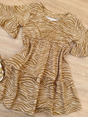 fernandaramoskids com br Vestido Infantil Feminino Soltinho Manga Curta Estampado Bege 1