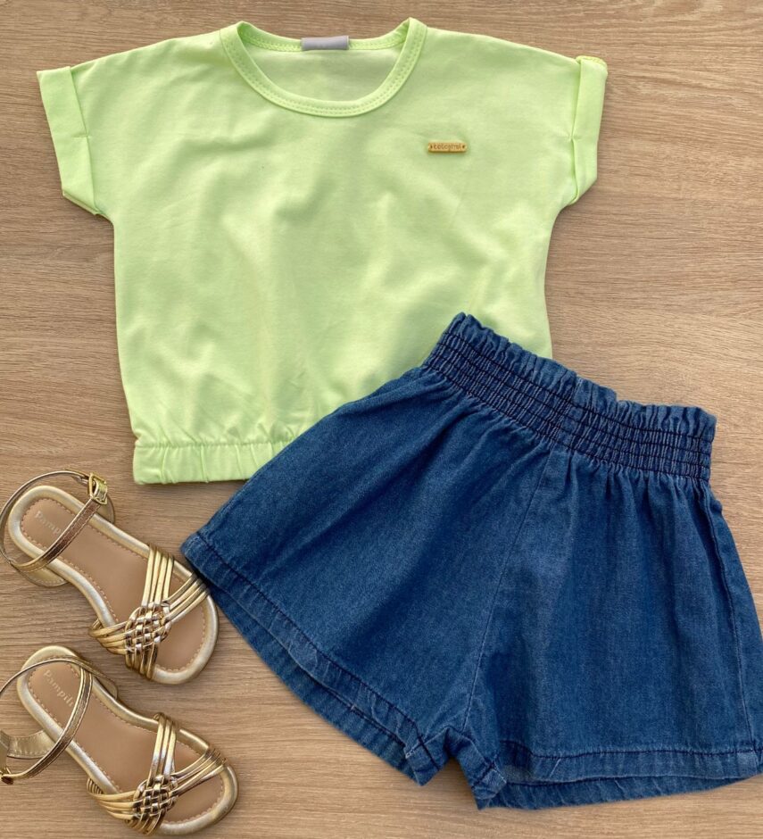 Blusa Cropped Infantil Feminino com Elástico Verde Fernanda Ramos Kids
