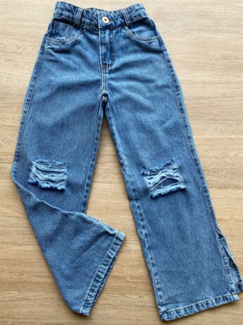 Calça Jeans Infantil Feminina com Destroyed Lavagem Clara Fernanda Ramos Kids