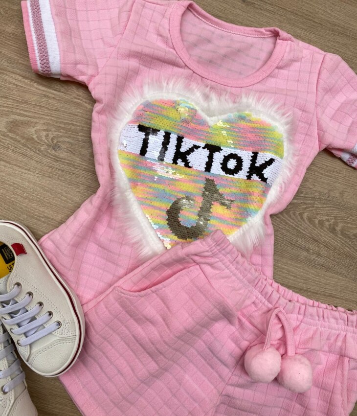 fernandaramoskids com br Conjunto Infantil Feminino Blusa Coração Manga Curta e Short Rosa 1