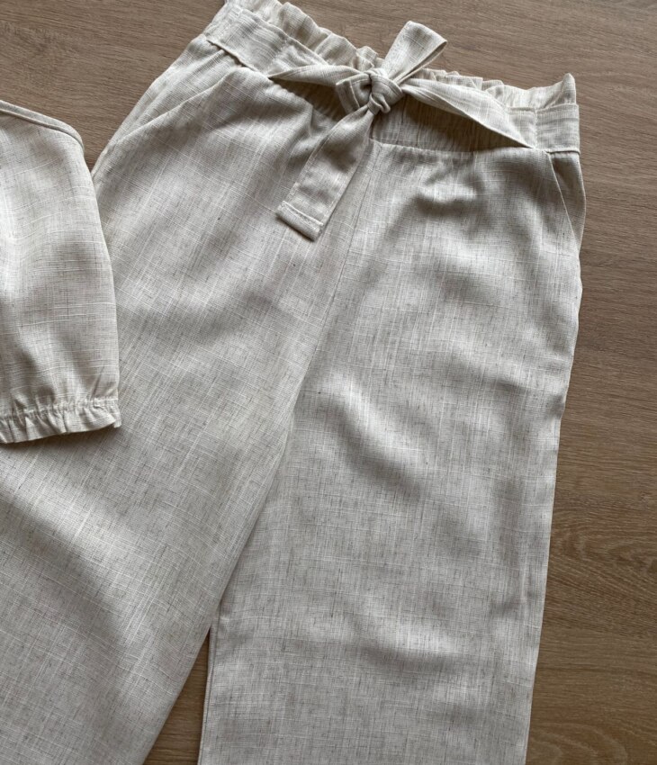 fernandaramoskids com br Conjunto Infantil Feminino Blusa Cropped e Calça Pantacourt Cru 2
