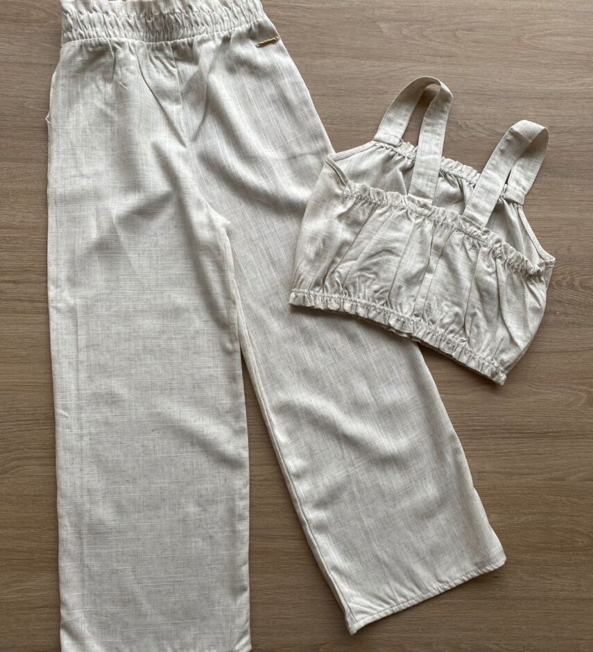 fernandaramoskids com br Conjunto Infantil Feminino Blusa Cropped e Calça Pantacourt Cru 3