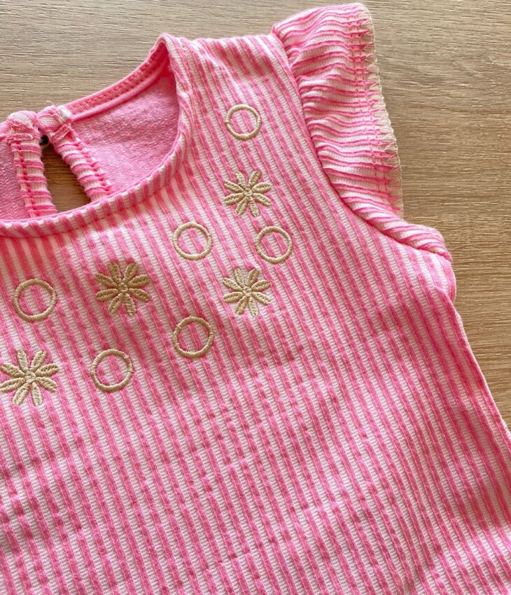 fernandaramoskids com br Conjunto Infantil Feminino Blusa Cropped e Short com Amarração 1