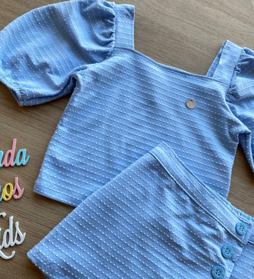 fernandaramoskids com br Conjunto Infantil Feminino Blusa Cropped e Short Saia com Botões Azul 4