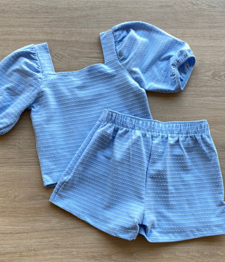 fernandaramoskids com br Conjunto Infantil Feminino Blusa Cropped e Short Saia com Botões Azul 5