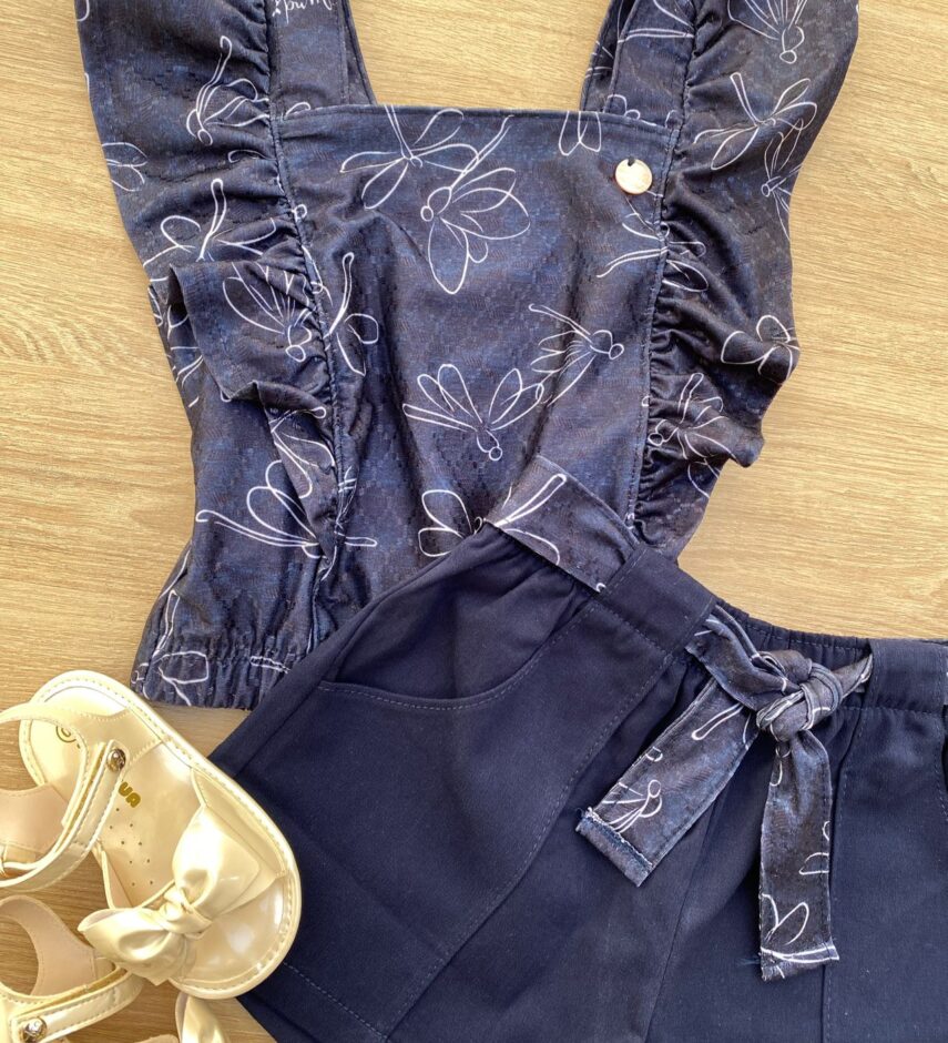 fernandaramoskids com br Conjunto Infantil Feminino Blusa Cropped Estampa e Short Azul Marinho 3