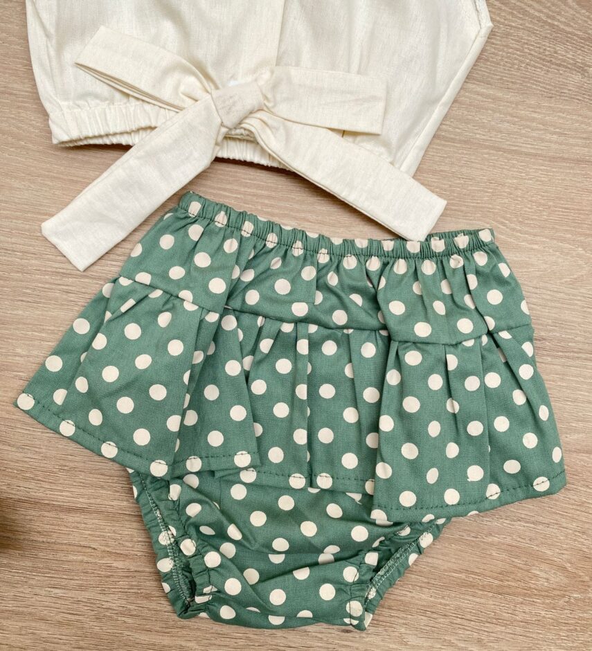 fernandaramoskids com br Conjunto Infantil Feminino Blusa Cropped Nude e Calcinha Poá Verde 2