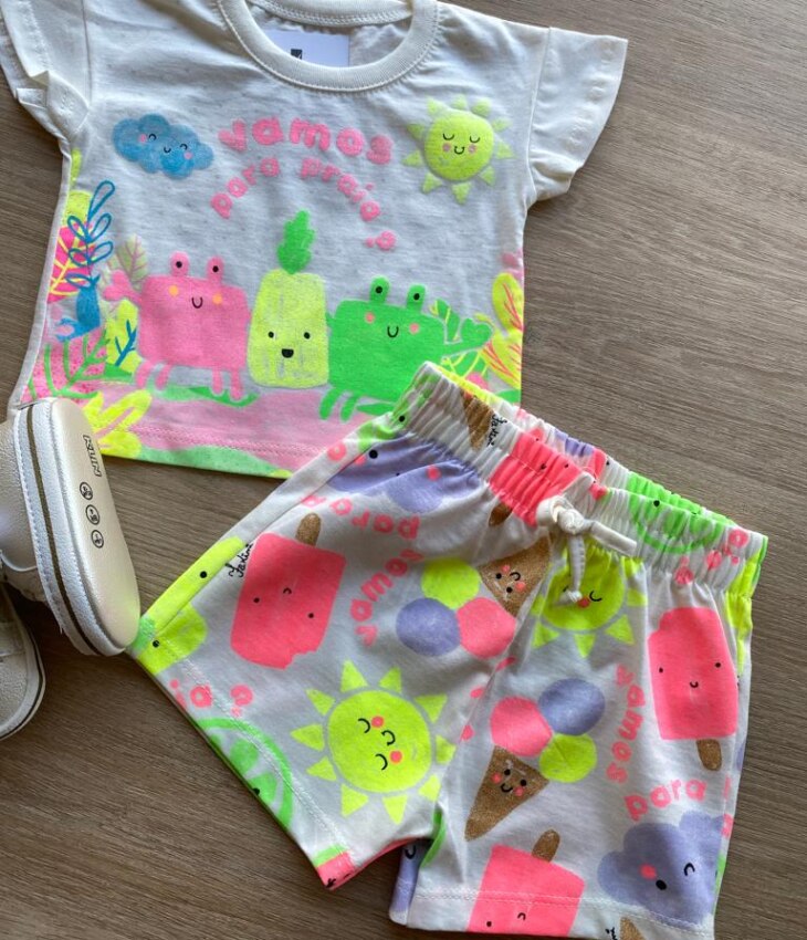 fernandaramoskids com br Conjunto Infantil Feminino Blusa e Short Néon Brilha no Escuro 1