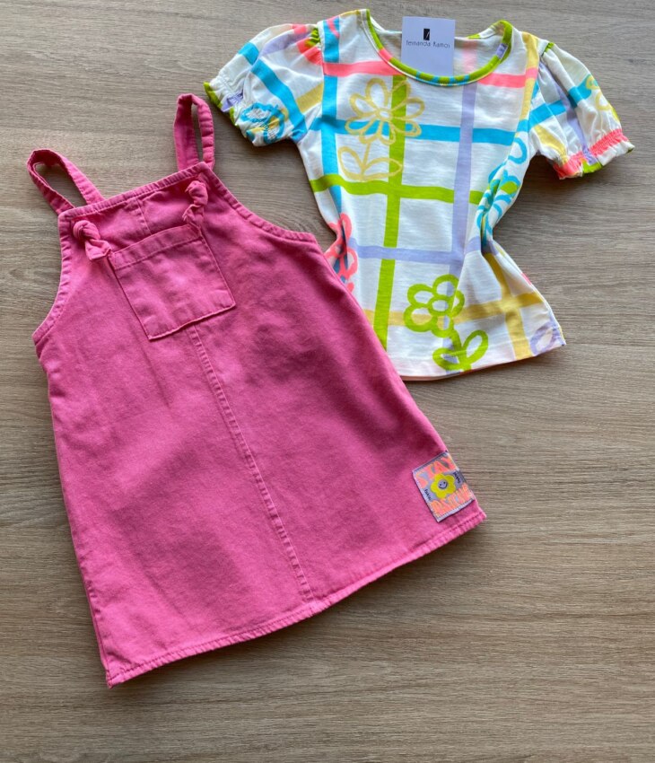 fernandaramoskids com br Conjunto Infantil Feminino Blusa Estampada e Salopete Rosa 3