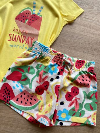 fernandaramoskids com br Conjunto Infantil Feminino Blusa Happy Sunday e Short Estampado 1