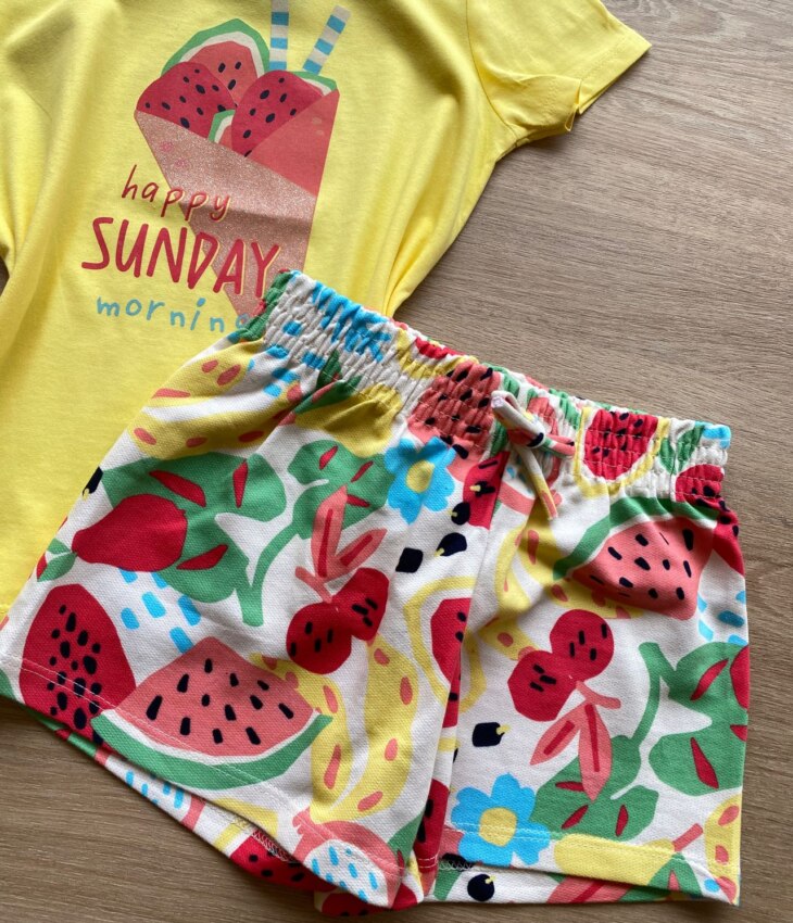 fernandaramoskids com br Conjunto Infantil Feminino Blusa Happy Sunday e Short Estampado 1