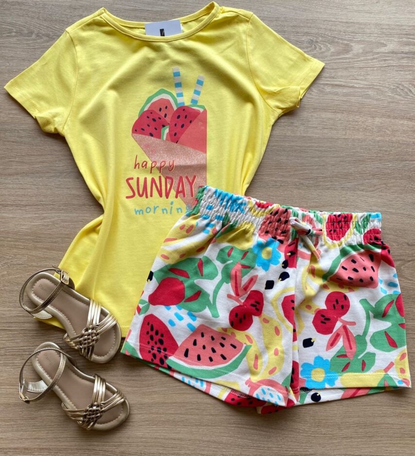 Conjunto Infantil Feminino Blusa Happy Sunday e Short Estampado Fernanda Ramos Kids