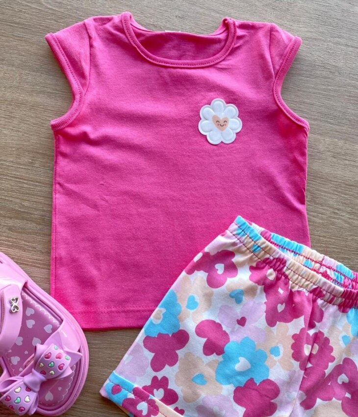 fernandaramoskids com br Conjunto Infantil Feminino Blusa Rosa e Short Estampa Floral 1