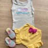 Conjunto Infantil Feminino Body Cinza Short Listrado Amarelo Fernanda Ramos Kids