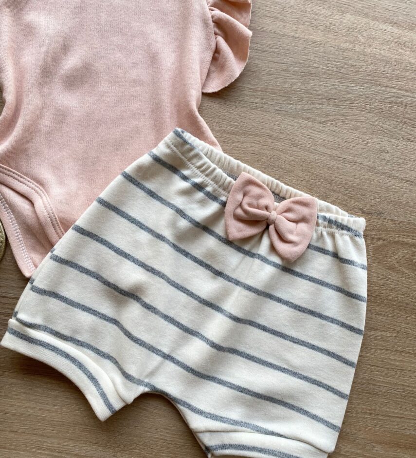 fernandaramoskids com br Conjunto Infantil Feminino Body Rose e Short Listrado 1