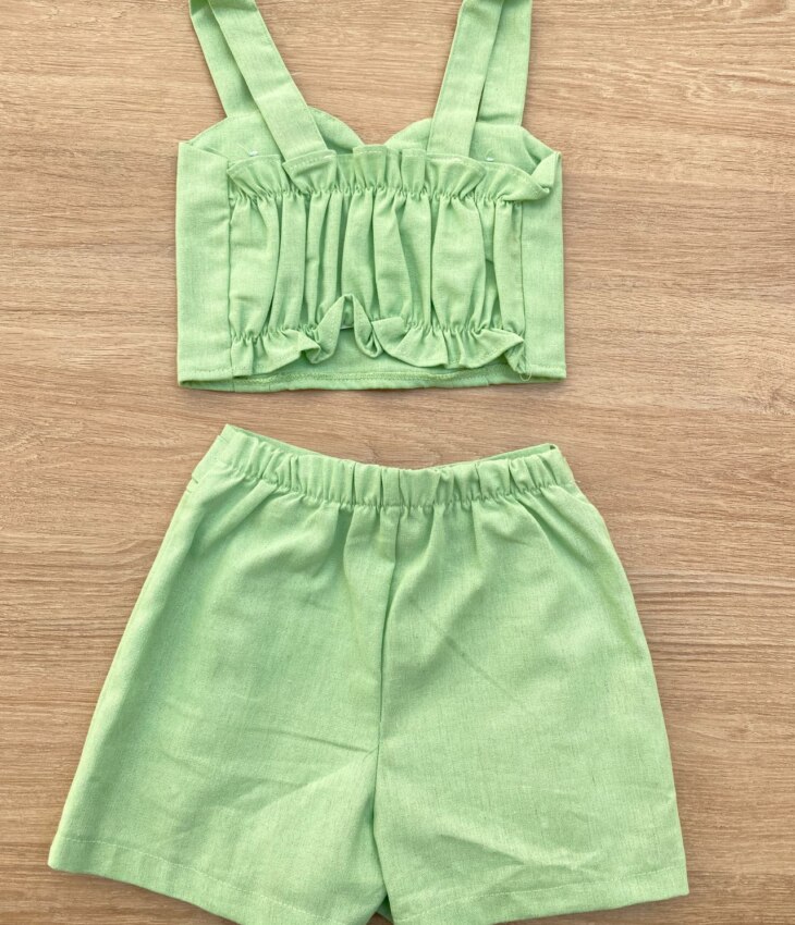 fernandaramoskids com br Conjunto Infantil Feminino Cropped e Short Saia com Amarração Verde 3