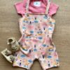 Conjunto Infantil Feminino Jardineira Estampada e Body Rosa Fernanda Ramos Kids