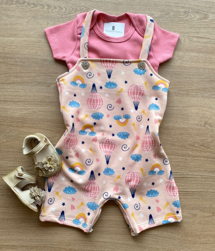Conjunto Infantil Feminino Jardineira Estampada e Body Rosa Fernanda Ramos Kids
