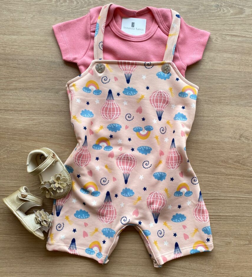 Conjunto Infantil Feminino Jardineira Estampada e Body Rosa Fernanda Ramos Kids