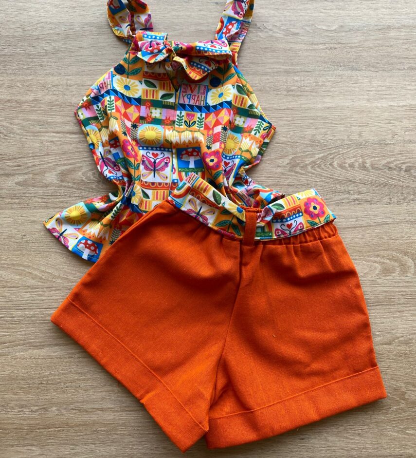 fernandaramoskids com br Conjunto Infantil Feminino Regata com Estampa e Short Amarração Laranja 3