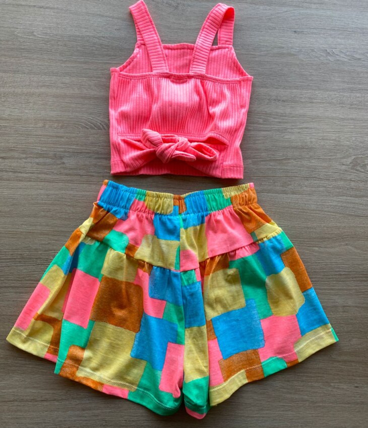 fernandaramoskids com br Conjunto Infantil Feminino Regata Cropped Pink e Short Estampado 3