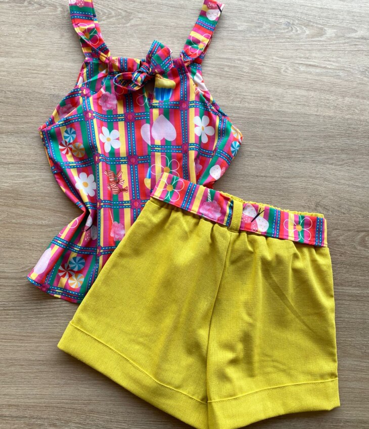 fernandaramoskids com br Conjunto Infantil Feminino Regata Estampada e Short com Amarração Amarelo 3