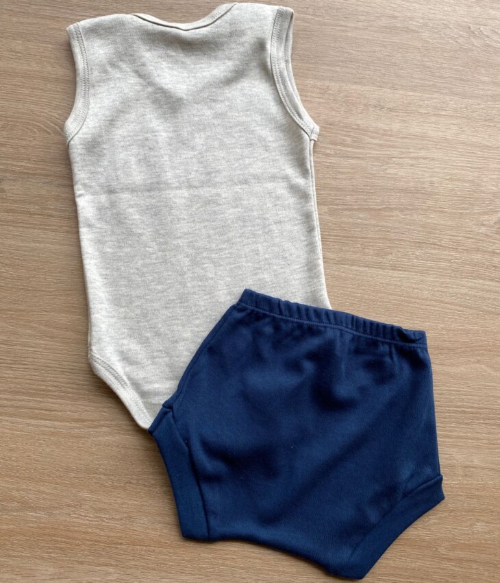fernandaramoskids com br Conjunto Infantil Masculino Body Cinza com Estampa e Short Azul 2