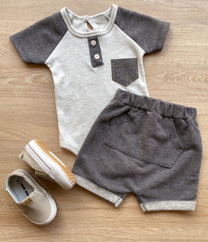 Conjunto Infantil Masculino Body com Detalhe e Short Cinza Fernanda Ramos Kids
