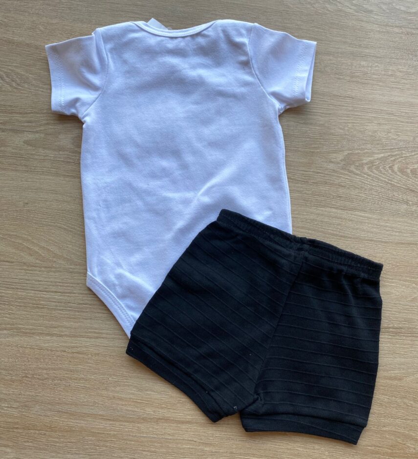 fernandaramoskids com br Conjunto Infantil Masculino Body Cotton Branco e Bermuda Preto 2